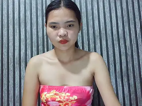 Snapshot of DivesOmnibus chatting on June 11, 2026, 12:13 pm DivesOmnibus online show from June 11, 2026, 12:13 pm