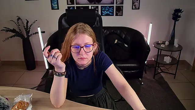 Snapshot of lanafitch chatting on June 20, 2026, 10:20 am lanafitch online show from June 20, 2026, 10:20 am