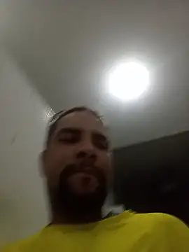 Snapshot of Tomaajek chatting on June 27, 2026, 4:35 pm Tomaajek online show from June 27, 2026, 4:35 pm
