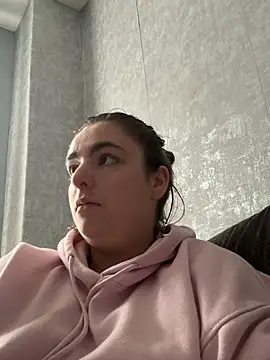 Snapshot of LexiXXoo chatting on May 19, 2026, 8:10 am LexiXXoo online show from May 19, 2026, 8:10 am