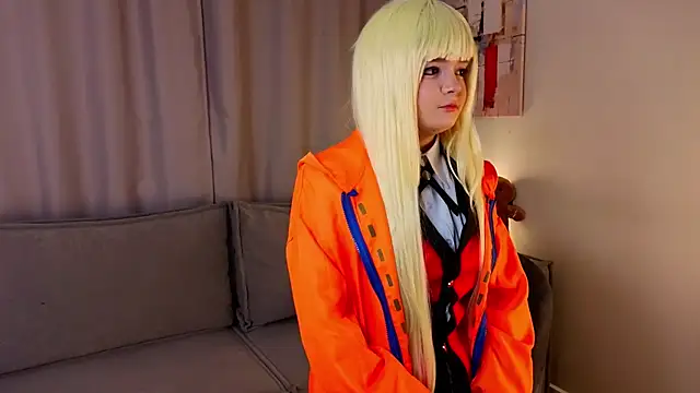 MaryLorez online show from May 11, 2026, 1:01 pm