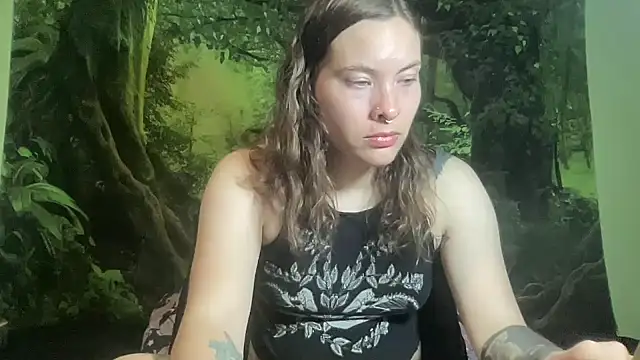 mo0ngoddess online show from March 17, 2026, 3:31 am