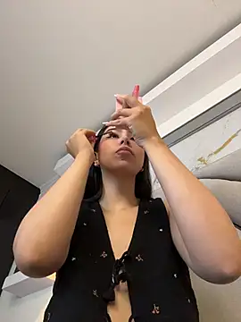 Helena Whaite online show from July 20, 2026, 1:13 pm