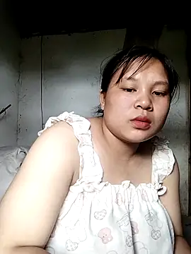 lybaby11 online show from May 24, 2026, 2:33 am