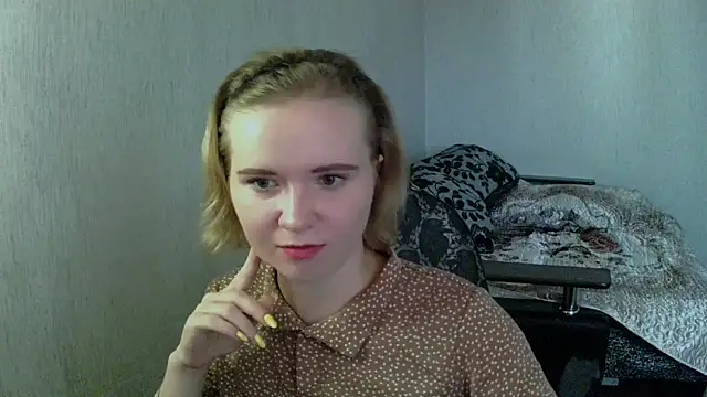 Snapshot of Ketrincold chatting on August 7, 2026, 2:23 pm Ketrincold online show from August 7, 2026, 2:23 pm