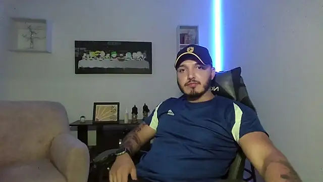 Thiago 420 online show from May 12, 2026, 10:49 pm