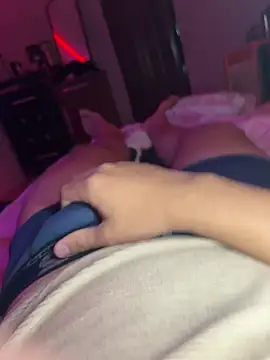 bi gostoso online show from May 11, 2026, 7:33 pm