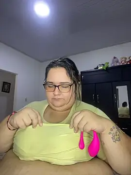 marianacooper1234 online show from July 22, 2026, 8:33 pm