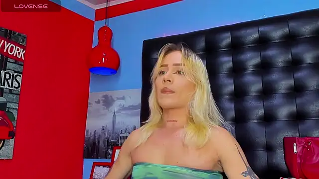 Snapshot of Domina_Diosaa chatting on May 14, 2026, 4:42 am Domina Diosaa online show from May 14, 2026, 4:42 am