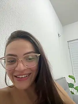 Sarah  hot online show from May 15, 2026, 10:52 pm