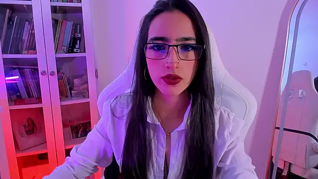Snapshot of AgathaBlair chatting on May 21, 2026, 11:51 am AgathaBlair online show from May 21, 2026, 11:51 am