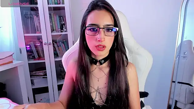 Snapshot of AgathaBlair chatting on June 1, 2026, 4:17 pm AgathaBlair online show from June 1, 2026, 4:17 pm