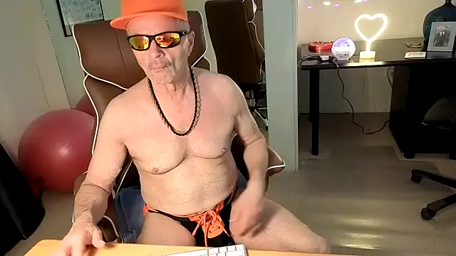 hotdadbod online show from January 5, 2026, 9:40 pm