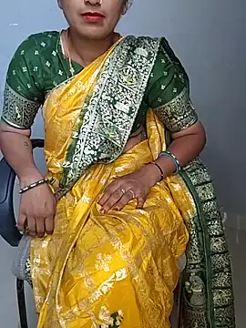 Snapshot of saina_baby chatting on May 18, 2026, 4:18 am saina baby online show from May 18, 2026, 4:18 am