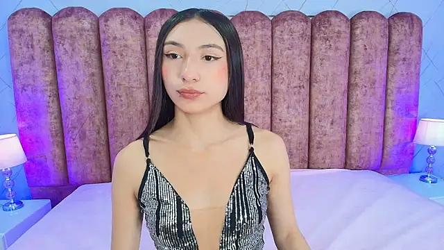 ZenyaVirelli online show from May 27, 2026, 8:27 pm