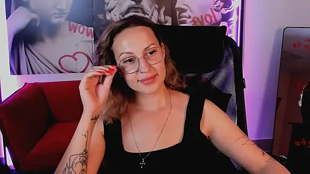 Snapshot of Charlotte_Hudson chatting on July 14, 2026, 1:28 pm Charlotte Hudson online show from July 14, 2026, 1:28 pm
