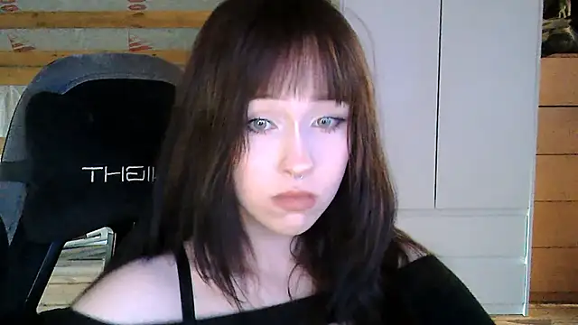 NoirEva online show from June 2, 2026, 4:51 pm