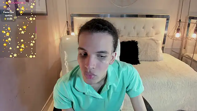 Snapshot of felix_haze chatting on July 10, 2026, 6:08 pm felix haze online show from July 10, 2026, 6:08 pm