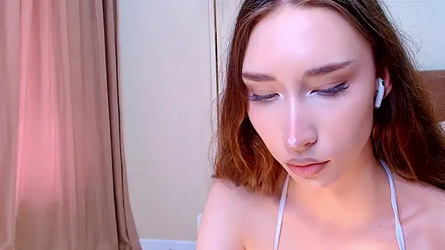 Snapshot of lalisabrown chatting on June 3, 2026, 10:49 am lalisabrown online show from June 3, 2026, 10:49 am