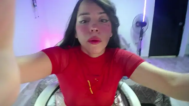 LiLuciana online show from June 27, 2026, 3:34 am