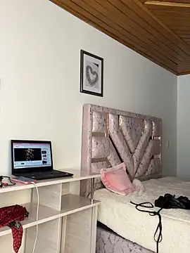 BaByBooo69 online show from May 27, 2026, 3:08 pm