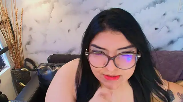 VenusClark S online show from May 21, 2026, 6:38 pm