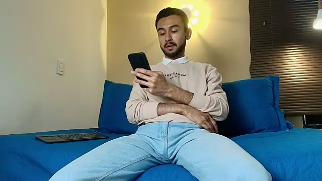AxelClark S online show from May 23, 2026, 8:08 pm