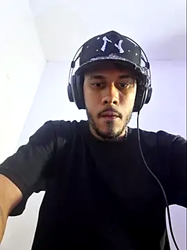 Snapshot of boyzac_ chatting on June 3, 2026, 12:55 am boyzac online show from June 3, 2026, 12:55 am