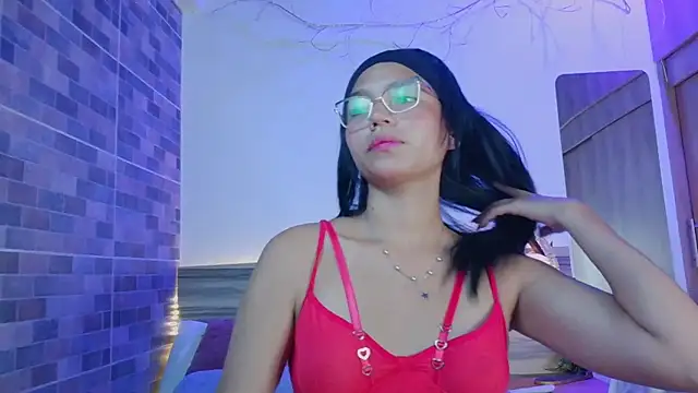 Evalune  online show from July 2, 2026, 5:24 am