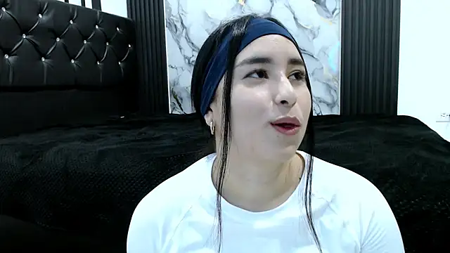 MiaReinig09 online show from July 10, 2026, 1:38 am