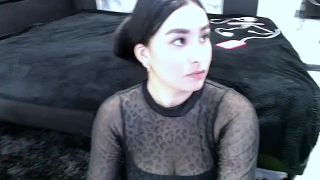 MiaReinig09 online show from June 10, 2026, 11:28 pm