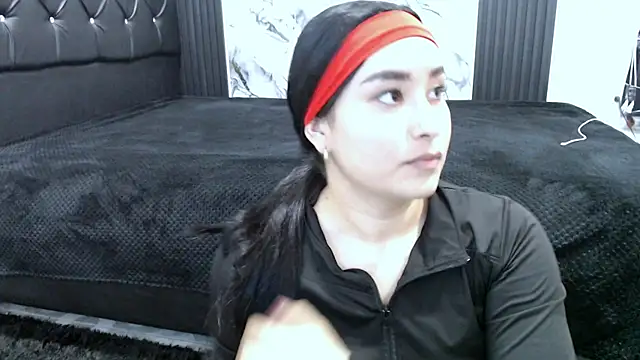 MiaReinig09 online show from June 17, 2026, 12:54 am