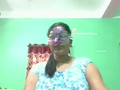 Snapshot of Kavya17 chatting on June 16, 2026, 9:20 am Kavya17 online show from June 16, 2026, 9:20 am