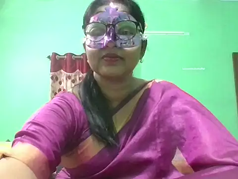 Snapshot of Kavya17 chatting on June 17, 2026, 6:07 pm Kavya17 online show from June 17, 2026, 6:07 pm