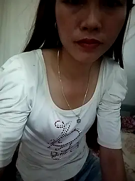 Snapshot of Suly-sweet chatting on June 5, 2026, 9:20 pm Suly-sweet online show from June 5, 2026, 9:20 pm