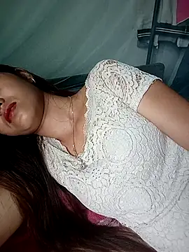 Snapshot of Suly-sweet chatting on July 8, 2026, 1:19 am Suly-sweet online show from July 8, 2026, 1:19 am