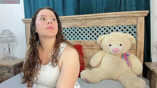 KeisyMoon   online show from June 4, 2026, 3:55 am