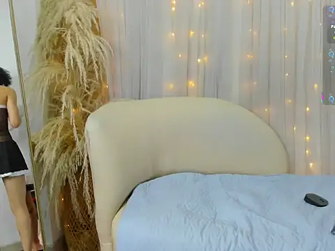 damianna  online show from July 15, 2026, 12:12 pm