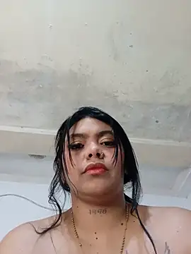 luxuryluna online show from July 5, 2026, 1:43 am
