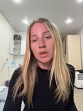 Snapshot of AnnaMist_ chatting on June 27, 2026, 3:29 pm AnnaMist online show from June 27, 2026, 3:29 pm