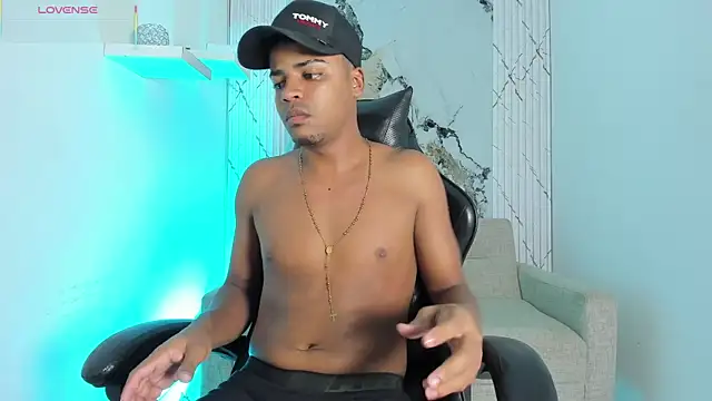 TaylorClay  online show from May 27, 2026, 11:28 am
