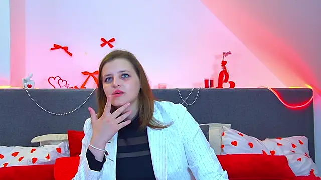 Snapshot of AlexaAvery chatting on July 1, 2026, 6:58 am AlexaAvery online show from July 1, 2026, 6:58 am