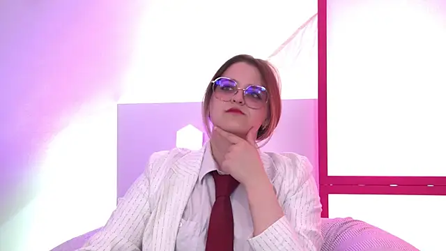 Snapshot of AlexaAvery chatting on May 27, 2026, 6:21 am AlexaAvery online show from May 27, 2026, 6:21 am
