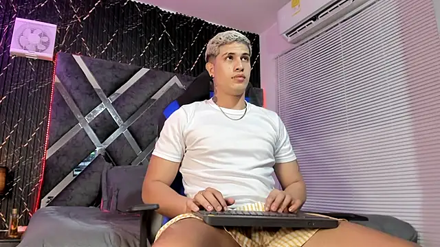 dominic connor online show from June 1, 2026, 3:18 am