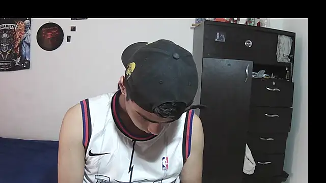 Snapshot of Fenix_hardcock chatting on July 10, 2026, 3:34 pm Fenix hardcock online show from July 10, 2026, 3:34 pm
