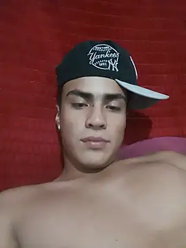 Snapshot of Fenix_hardcock chatting on July 16, 2026, 6:54 am Fenix hardcock online show from July 16, 2026, 6:54 am