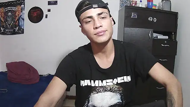 Snapshot of Fenix_hardcock chatting on June 14, 2026, 10:11 pm Fenix hardcock online show from June 14, 2026, 10:11 pm
