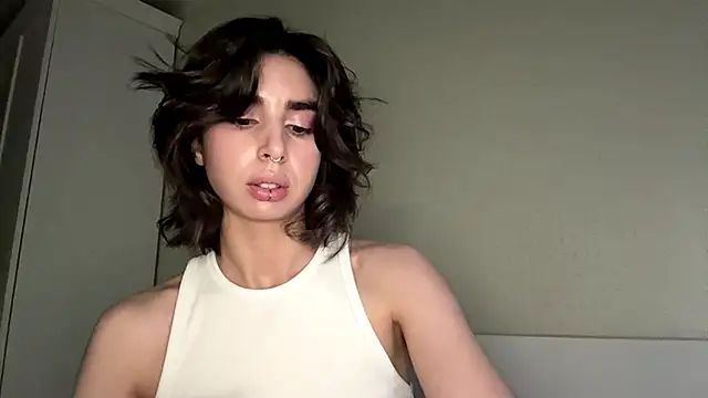 Snapshot of JessiaRuezga chatting on June 1, 2026, 11:54 am JessiaRuezga online show from June 1, 2026, 11:54 am