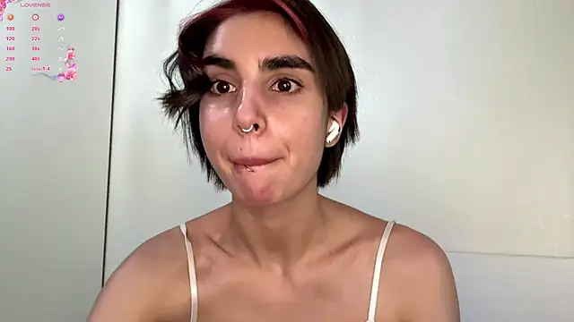 Snapshot of JessiaRuezga chatting on July 19, 2026, 11:18 am JessiaRuezga online show from July 19, 2026, 11:18 am