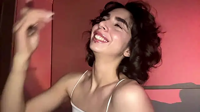 Snapshot of JessiaRuezga chatting on May 23, 2026, 1:43 pm JessiaRuezga online show from May 23, 2026, 1:43 pm